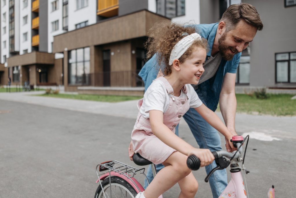 dad-daughter-bike